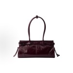 PRADA普拉达 Bonnie 珐琅⾦属三⻆形标志 ⼿提包 中号 ⼥款 勃⾉第红⾊